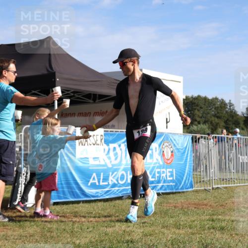 31.08.2025 - Elbe Triathlon Hamburg Strokosch-Dieckow http://msf.ph/oto/8650584 31.08.2025 09:31:13 Laufen 100, 100, 199 meine-sportfotos.de