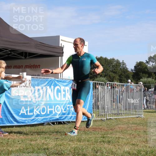 31.08.2025 - Elbe Triathlon Hamburg Strokosch-Dieckow http://msf.ph/oto/8650589 31.08.2025 09:31:47 Laufen 100, 100, 219 meine-sportfotos.de