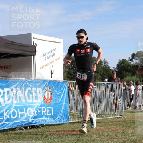 31.08.2025 - Elbe Triathlon Hamburg Strokosch-Dieckow http://msf.ph/oto/8650604 31.08.2025 09:33:20 Laufen 211, 182 meine-sportfotos.de