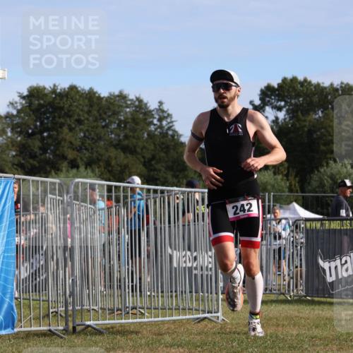 31.08.2025 - Elbe Triathlon Hamburg Strokosch-Dieckow http://msf.ph/oto/8650621 31.08.2025 09:34:20 Laufen 242 meine-sportfotos.de