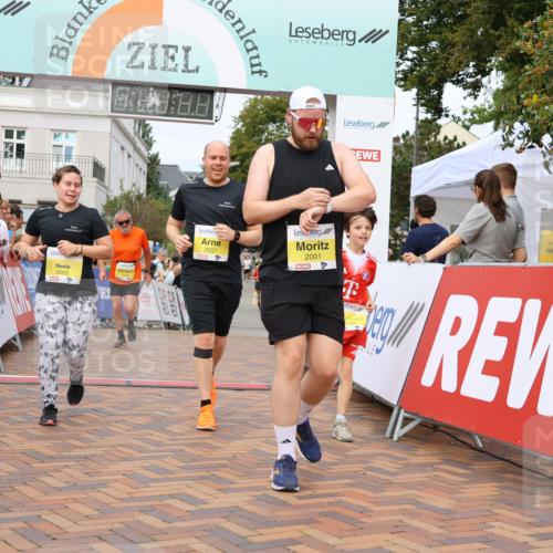 31.08.2025 - 21. Blankeneser Heldenlauf Strokosch-Dieckow http://msf.ph/oto/8650656 31.08.2025 10:36:49 Ziel 2631, 2001, 2778, 2255, 2729, 2557, 2685, 2495 meine-sportfotos.de