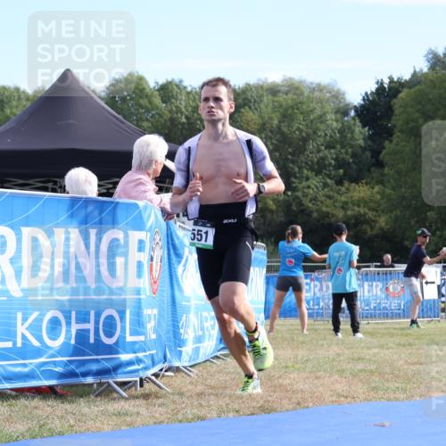 31.08.2025 - Elbe Triathlon Hamburg Strokosch-Dieckow http://msf.ph/oto/8650672 31.08.2025 10:26:07 Ziel 355, 551 meine-sportfotos.de
