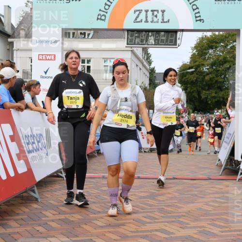 31.08.2025 - 21. Blankeneser Heldenlauf Strokosch-Dieckow http://msf.ph/oto/8650680 31.08.2025 10:36:42 Ziel 2174, 2631, 2001, 2579, 2495, 2591, 2708 meine-sportfotos.de