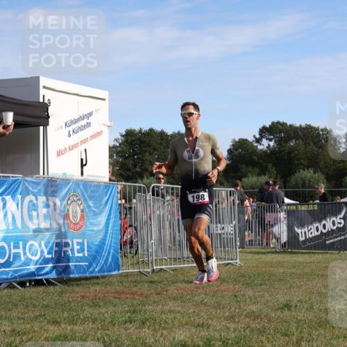 31.08.2025 - Elbe Triathlon Hamburg Strokosch-Dieckow http://msf.ph/oto/8650691 31.08.2025 09:37:30 Laufen 198 meine-sportfotos.de