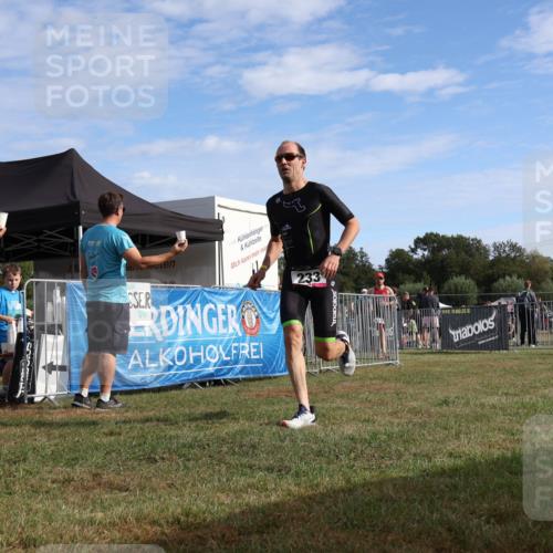 31.08.2025 - Elbe Triathlon Hamburg Strokosch-Dieckow http://msf.ph/oto/8650698 31.08.2025 09:37:34 Laufen 100, 100, 100, 100, 8, 233 meine-sportfotos.de