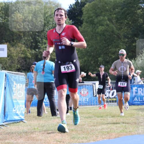 31.08.2025 - Elbe Triathlon Hamburg Strokosch-Dieckow http://msf.ph/oto/8650699 31.08.2025 10:26:20 Ziel 193, 197, 221, 274 meine-sportfotos.de