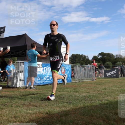 31.08.2025 - Elbe Triathlon Hamburg Strokosch-Dieckow http://msf.ph/oto/8650700 31.08.2025 09:37:35 Laufen 100, 100, 233 meine-sportfotos.de