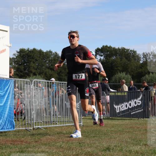 31.08.2025 - Elbe Triathlon Hamburg Strokosch-Dieckow http://msf.ph/oto/8650709 31.08.2025 09:38:09 Laufen 177, 345 meine-sportfotos.de