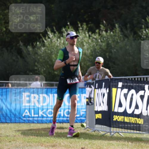 31.08.2025 - Elbe Triathlon Hamburg Strokosch-Dieckow http://msf.ph/oto/8650792 31.08.2025 09:50:35 Laufen 30, 220 meine-sportfotos.de