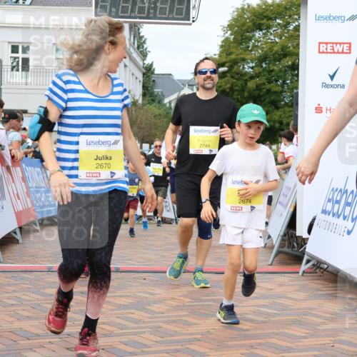 31.08.2025 - 21. Blankeneser Heldenlauf Strokosch-Dieckow http://msf.ph/oto/8650818 31.08.2025 10:36:24 Ziel 2585, 2586, 2739, 2645, 2650, 2744, 2281, 2608, 2609, 2520, 2522, 2377, 2670, 2674 meine-sportfotos.de