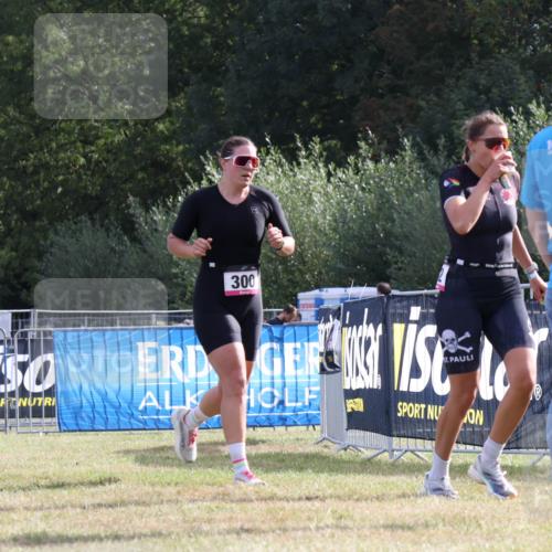 31.08.2025 - Elbe Triathlon Hamburg Strokosch-Dieckow http://msf.ph/oto/8650824 31.08.2025 09:52:19 Laufen 300, 100, 100 meine-sportfotos.de