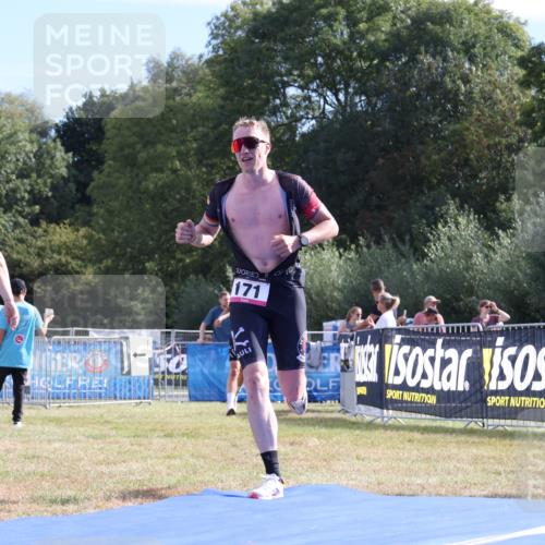 31.08.2025 - Elbe Triathlon Hamburg Strokosch-Dieckow http://msf.ph/oto/8650833 31.08.2025 10:27:29 Ziel 171 meine-sportfotos.de