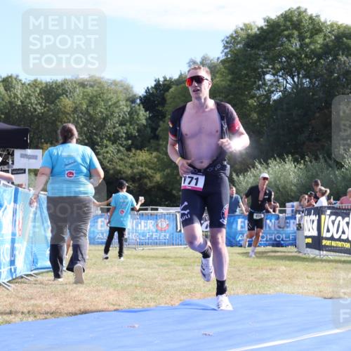 31.08.2025 - Elbe Triathlon Hamburg Strokosch-Dieckow http://msf.ph/oto/8650838 31.08.2025 10:27:29 Ziel 171 meine-sportfotos.de