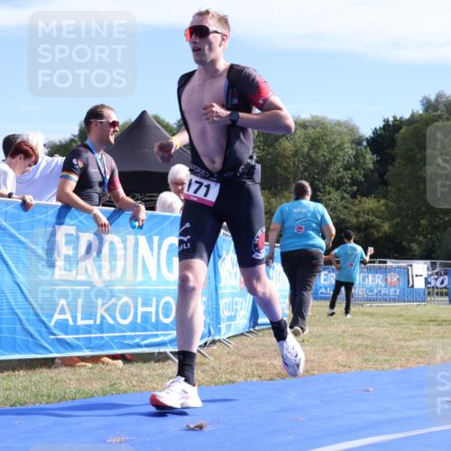 31.08.2025 - Elbe Triathlon Hamburg Strokosch-Dieckow http://msf.ph/oto/8650848 31.08.2025 10:27:30 Ziel 171 meine-sportfotos.de