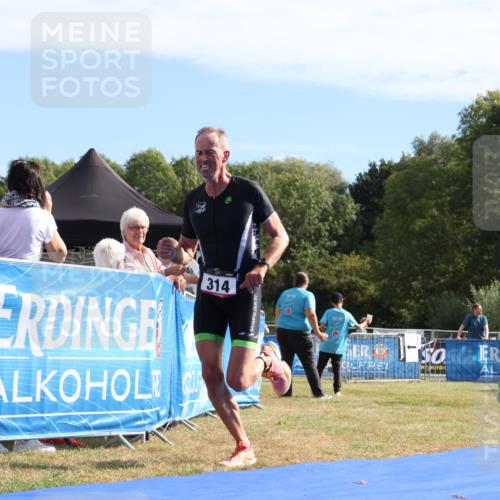 31.08.2025 - Elbe Triathlon Hamburg Strokosch-Dieckow http://msf.ph/oto/8650852 31.08.2025 10:27:53 Ziel 314, 364 meine-sportfotos.de