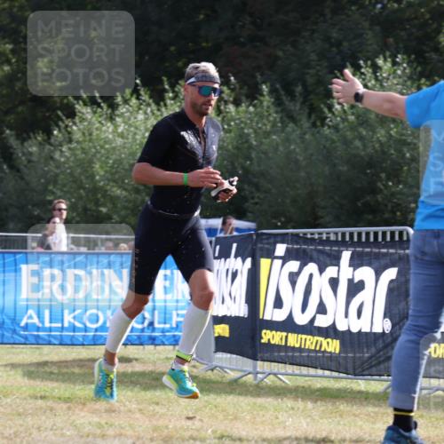31.08.2025 - Elbe Triathlon Hamburg Strokosch-Dieckow http://msf.ph/oto/8650859 31.08.2025 09:53:23 Laufen 30, 100, 100 meine-sportfotos.de