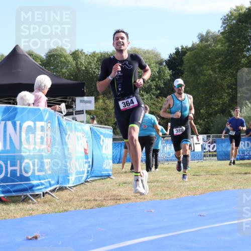 31.08.2025 - Elbe Triathlon Hamburg Strokosch-Dieckow http://msf.ph/oto/8650878 31.08.2025 10:28:00 Ziel 364, 380 meine-sportfotos.de