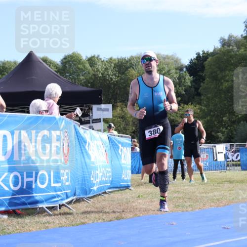 31.08.2025 - Elbe Triathlon Hamburg Strokosch-Dieckow http://msf.ph/oto/8650894 31.08.2025 10:28:01 Ziel 364, 380 meine-sportfotos.de