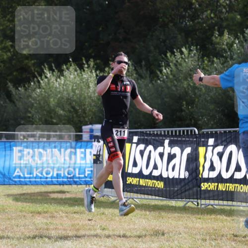 31.08.2025 - Elbe Triathlon Hamburg Strokosch-Dieckow http://msf.ph/oto/8650916 31.08.2025 09:54:34 Laufen 30, 100, 100, 211 meine-sportfotos.de