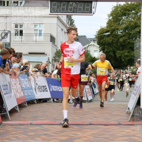 31.08.2025 - 21. Blankeneser Heldenlauf Strokosch-Dieckow http://msf.ph/oto/8650928 31.08.2025 10:36:14 Ziel 2281, 2282, 2500, 2369 meine-sportfotos.de