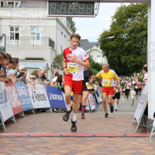 31.08.2025 - 21. Blankeneser Heldenlauf Strokosch-Dieckow http://msf.ph/oto/8650935 31.08.2025 10:36:13 Ziel 2281, 2282, 2500, 2369 meine-sportfotos.de