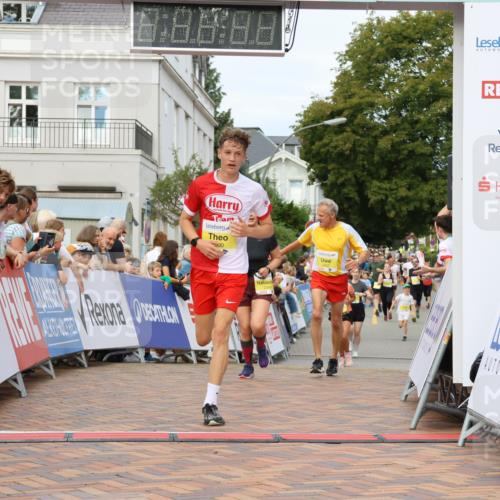 31.08.2025 - 21. Blankeneser Heldenlauf Strokosch-Dieckow http://msf.ph/oto/8650943 31.08.2025 10:36:13 Ziel 2281, 2282, 2500, 2369 meine-sportfotos.de