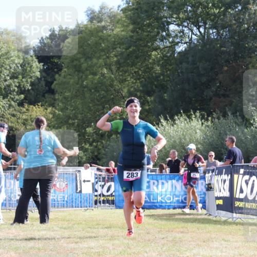 31.08.2025 - Elbe Triathlon Hamburg Strokosch-Dieckow http://msf.ph/oto/8650969 31.08.2025 10:30:54 Ziel 283 meine-sportfotos.de