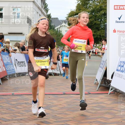 31.08.2025 - 21. Blankeneser Heldenlauf Strokosch-Dieckow http://msf.ph/oto/8650970 31.08.2025 10:35:55 Ziel 2619, 2620, 2696, 2338, 2316, 2125, 2127, 2400 meine-sportfotos.de