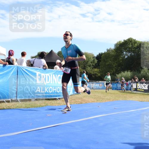 31.08.2025 - Elbe Triathlon Hamburg Strokosch-Dieckow http://msf.ph/oto/8650986 31.08.2025 10:31:25 Ziel 342, 381 meine-sportfotos.de