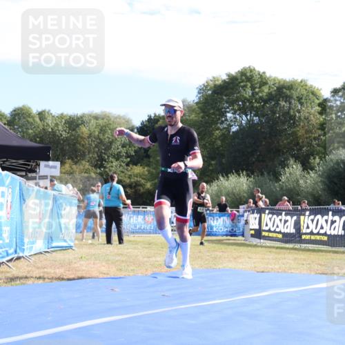 31.08.2025 - Elbe Triathlon Hamburg Strokosch-Dieckow http://msf.ph/oto/8650994 31.08.2025 10:31:34 Ziel 342 meine-sportfotos.de