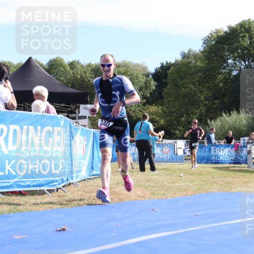 31.08.2025 - Elbe Triathlon Hamburg Strokosch-Dieckow http://msf.ph/oto/8651032 31.08.2025 10:32:58 Ziel 213, 340, 476 meine-sportfotos.de