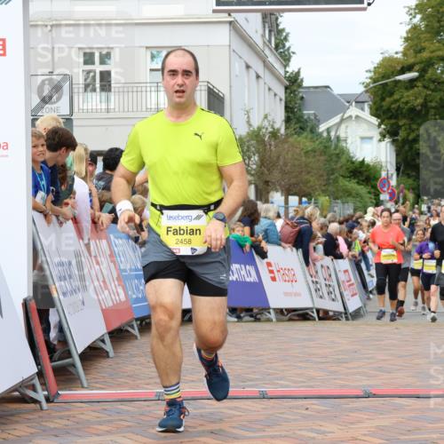 31.08.2025 - 21. Blankeneser Heldenlauf Strokosch-Dieckow http://msf.ph/oto/8651056 31.08.2025 10:35:28 Ziel 2623, 2458, 2283 meine-sportfotos.de