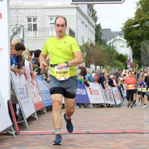 31.08.2025 - 21. Blankeneser Heldenlauf Strokosch-Dieckow http://msf.ph/oto/8651058 31.08.2025 10:35:28 Ziel 2623, 2458, 2283 meine-sportfotos.de