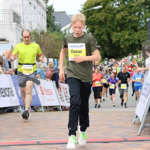 31.08.2025 - 21. Blankeneser Heldenlauf Strokosch-Dieckow http://msf.ph/oto/8651071 31.08.2025 10:35:26 Ziel 2623, 2458, 2054, 2242, 2283 meine-sportfotos.de