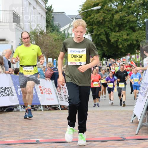 31.08.2025 - 21. Blankeneser Heldenlauf Strokosch-Dieckow http://msf.ph/oto/8651073 31.08.2025 10:35:26 Ziel 2623, 2458, 2054, 2242, 2283 meine-sportfotos.de