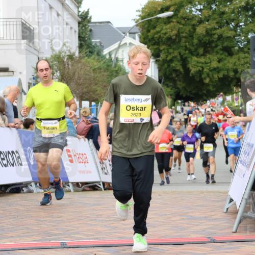 31.08.2025 - 21. Blankeneser Heldenlauf Strokosch-Dieckow http://msf.ph/oto/8651076 31.08.2025 10:35:26 Ziel 2623, 2458, 2054, 2242, 2283 meine-sportfotos.de