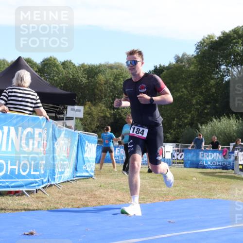 31.08.2025 - Elbe Triathlon Hamburg Strokosch-Dieckow http://msf.ph/oto/8651085 31.08.2025 10:34:35 Ziel 184 meine-sportfotos.de