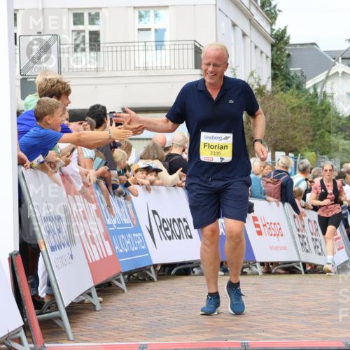 31.08.2025 - 21. Blankeneser Heldenlauf Strokosch-Dieckow http://msf.ph/oto/8651106 31.08.2025 10:35:13 Ziel 2203, 2466, 2335 meine-sportfotos.de