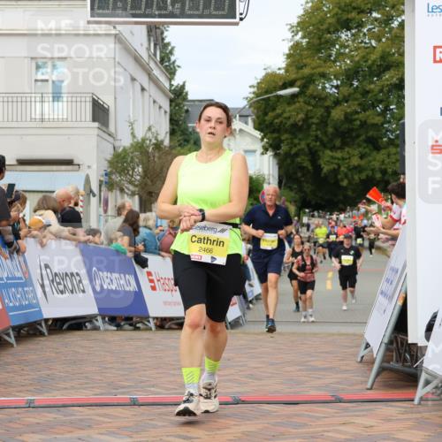 31.08.2025 - 21. Blankeneser Heldenlauf Strokosch-Dieckow http://msf.ph/oto/8651124 31.08.2025 10:35:10 Ziel 2198, 2466, 2547, 2335 meine-sportfotos.de