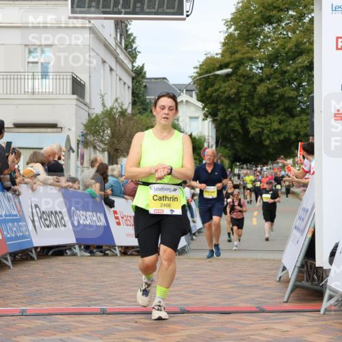 31.08.2025 - 21. Blankeneser Heldenlauf Strokosch-Dieckow http://msf.ph/oto/8651129 31.08.2025 10:35:10 Ziel 2198, 2466, 2547, 2335 meine-sportfotos.de
