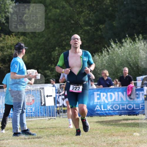 31.08.2025 - Elbe Triathlon Hamburg Strokosch-Dieckow http://msf.ph/oto/8651141 31.08.2025 10:37:48 Ziel 222, 267 meine-sportfotos.de