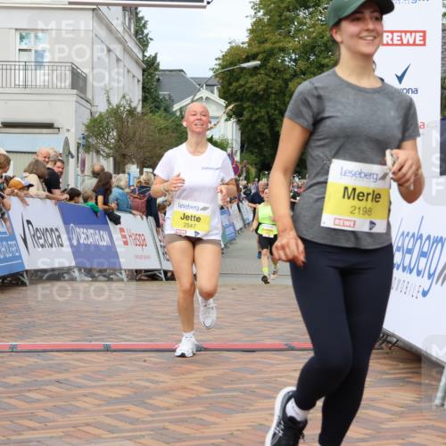31.08.2025 - 21. Blankeneser Heldenlauf Strokosch-Dieckow http://msf.ph/oto/8651145 31.08.2025 10:35:05 Ziel 2198, 2466, 2547 meine-sportfotos.de
