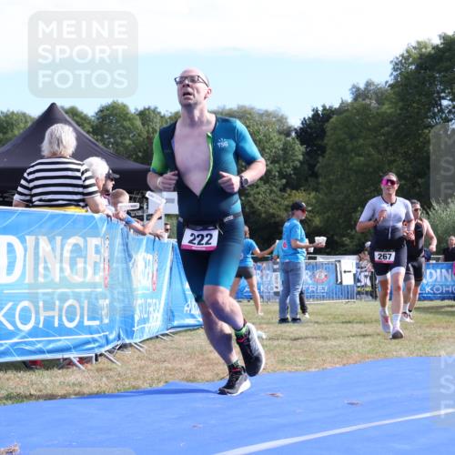 31.08.2025 - Elbe Triathlon Hamburg Strokosch-Dieckow http://msf.ph/oto/8651148 31.08.2025 10:37:51 Ziel 222, 267 meine-sportfotos.de