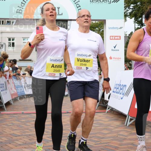 31.08.2025 - 21. Blankeneser Heldenlauf Strokosch-Dieckow http://msf.ph/oto/8651161 31.08.2025 10:34:55 Ziel 2524, 2214, 2215, 2655, 2488, 2548, 2549, 2048 meine-sportfotos.de