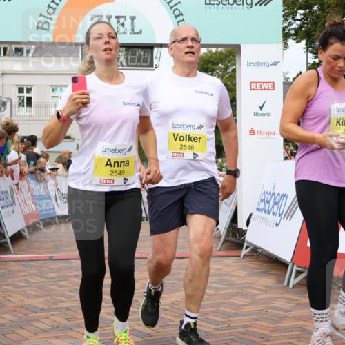 31.08.2025 - 21. Blankeneser Heldenlauf Strokosch-Dieckow http://msf.ph/oto/8651163 31.08.2025 10:34:55 Ziel 2524, 2214, 2215, 2655, 2488, 2548, 2549, 2048 meine-sportfotos.de