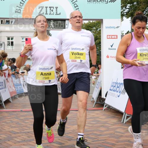31.08.2025 - 21. Blankeneser Heldenlauf Strokosch-Dieckow http://msf.ph/oto/8651166 31.08.2025 10:34:55 Ziel 2524, 2214, 2215, 2655, 2488, 2548, 2549, 2048 meine-sportfotos.de