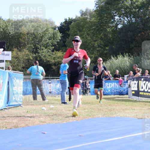 31.08.2025 - Elbe Triathlon Hamburg Strokosch-Dieckow http://msf.ph/oto/8651180 31.08.2025 10:39:34 Ziel 258, 318 meine-sportfotos.de
