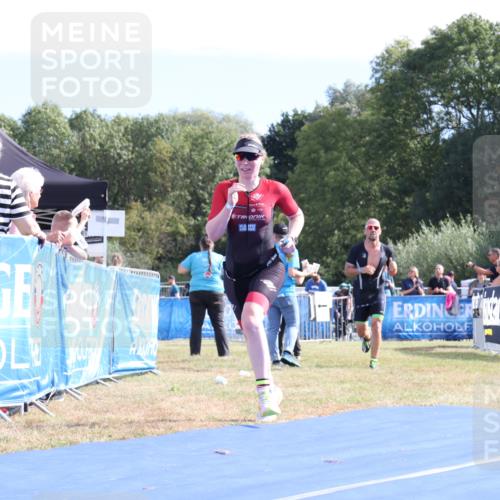 31.08.2025 - Elbe Triathlon Hamburg Strokosch-Dieckow http://msf.ph/oto/8651181 31.08.2025 10:39:34 Ziel 258, 318 meine-sportfotos.de