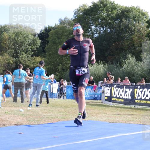 31.08.2025 - Elbe Triathlon Hamburg Strokosch-Dieckow http://msf.ph/oto/8651192 31.08.2025 10:39:48 Ziel 228, 325 meine-sportfotos.de