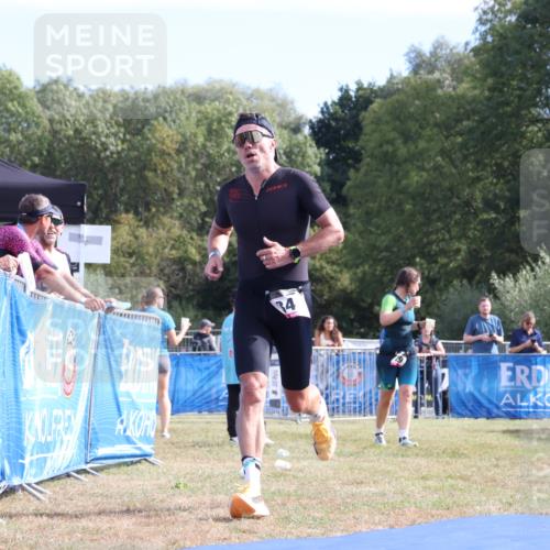 31.08.2025 - Elbe Triathlon Hamburg Strokosch-Dieckow http://msf.ph/oto/8651223 31.08.2025 10:41:08 Ziel 346 meine-sportfotos.de